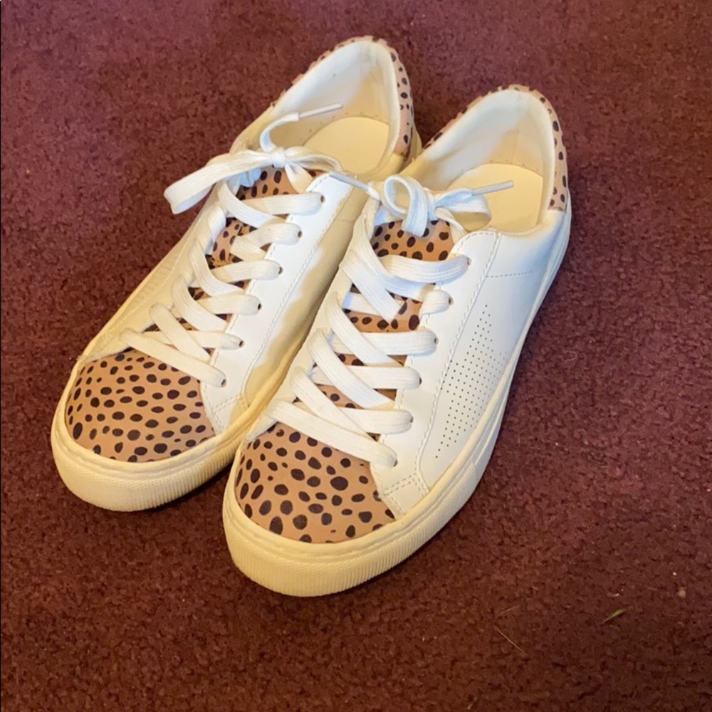 Dress sneakers